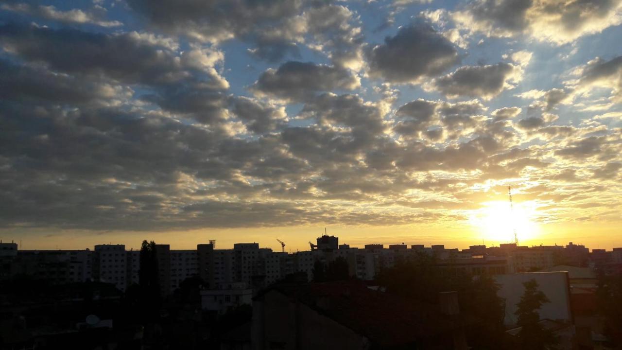 Atlas Romana De Lux Bucharest