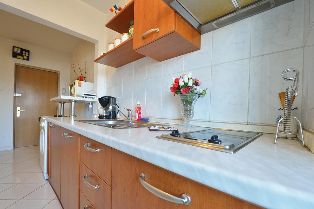 Atlas Romana De Lux Bucharest
